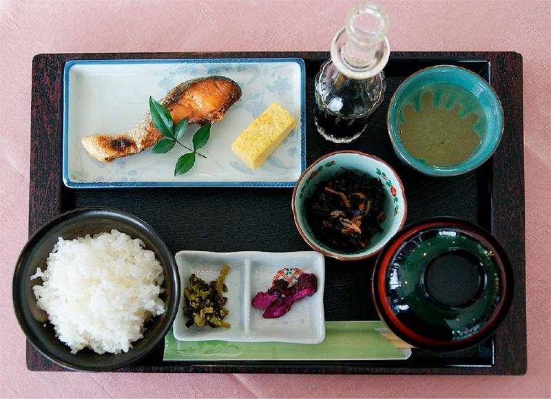 Kurume Station Hotel Екстериор снимка